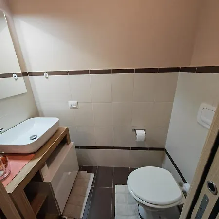 Casa Meghan Апартаменты Кастеллетто-сопра-Тичино