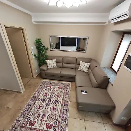 Casa Meghan * Кастеллетто-сопра-Тичино