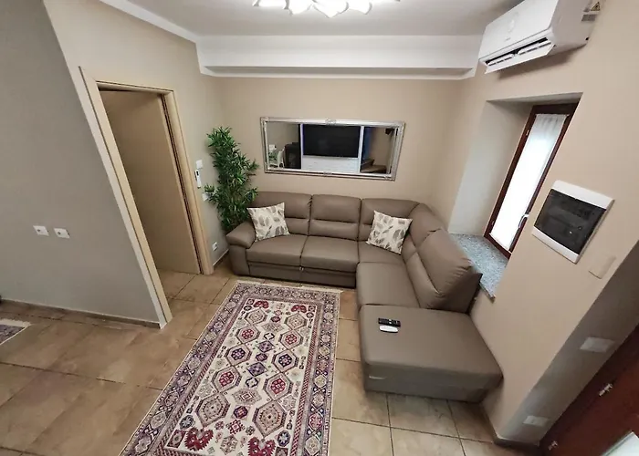 Casa Meghan * Castelletto sopra Ticino